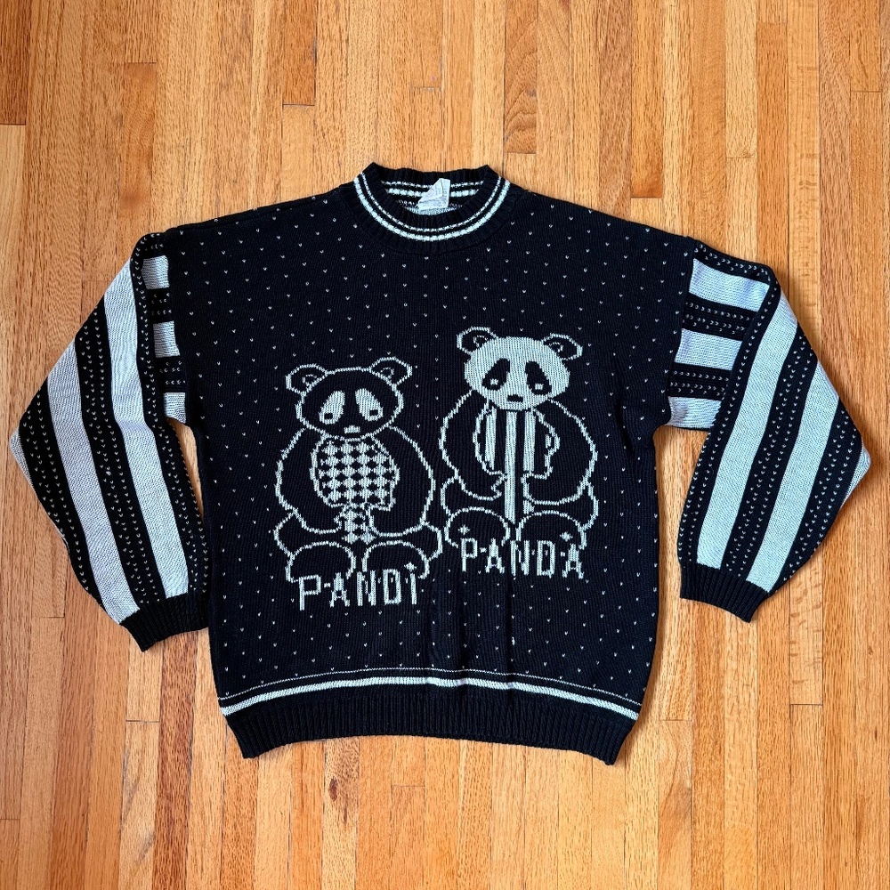 Fun Vintage 80s Pandi Panda sweater